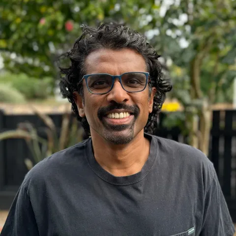 Portrait of Dr Yuvaraj Davidson